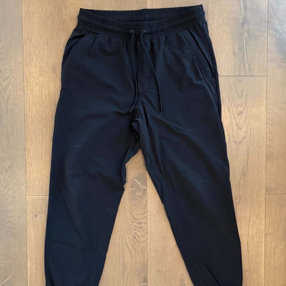 Alo Men's 7/8 Co-op Pants, Black, medium